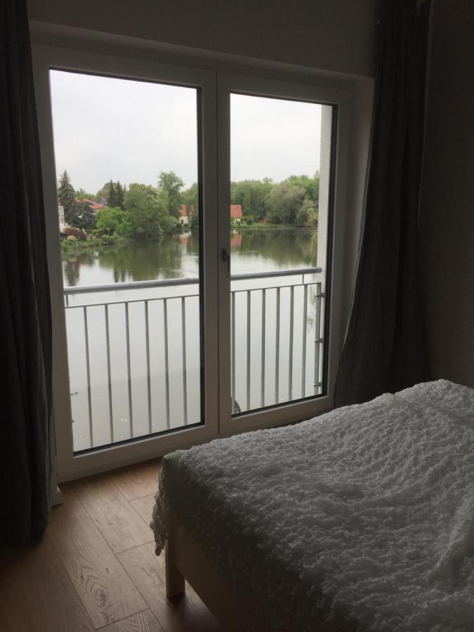 Familienfreundliche Ferienwohnung Am See Sömmerda Esterno foto