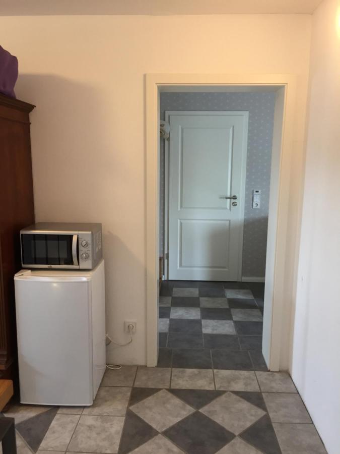 Familienfreundliche Ferienwohnung Am See Sömmerda Esterno foto
