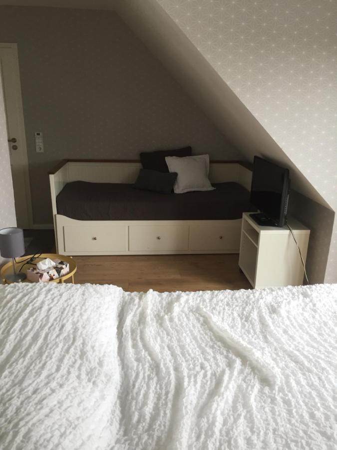 Familienfreundliche Ferienwohnung Am See Sömmerda Esterno foto