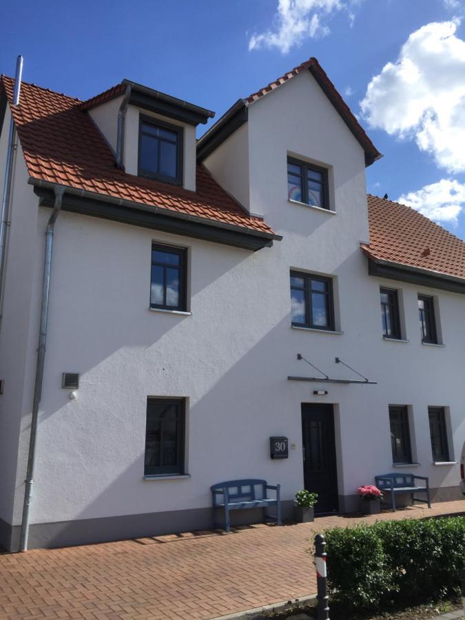 Familienfreundliche Ferienwohnung Am See Sömmerda Esterno foto